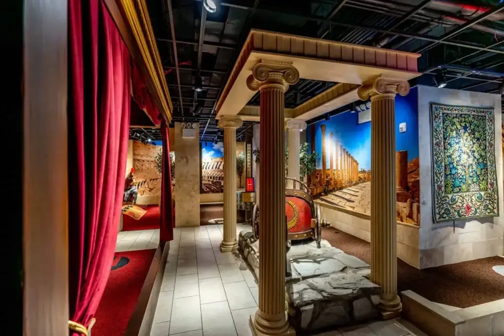 Classical columns and ancient-world exhibits on the History Museum Course at Puttery New York City.